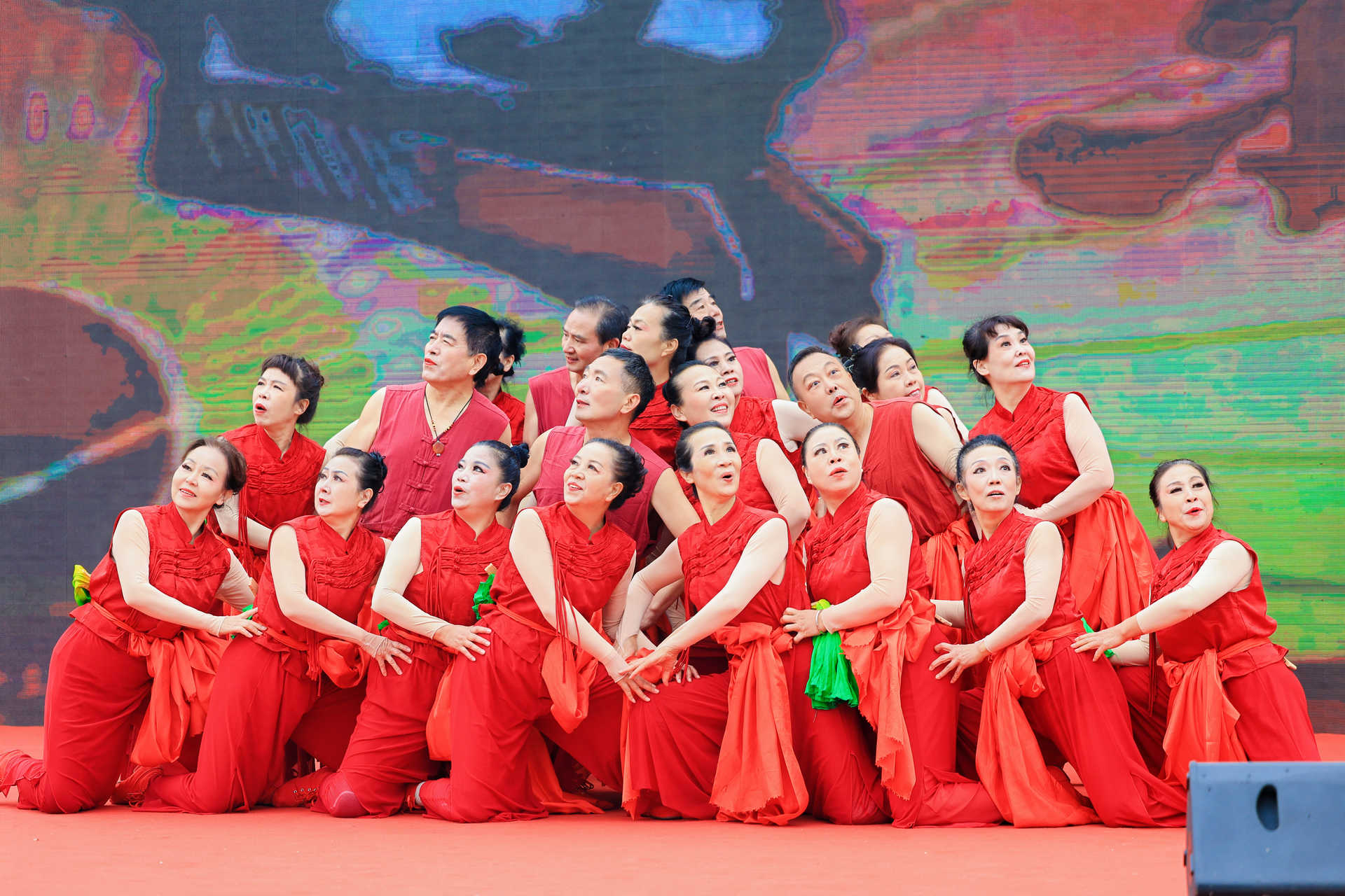 20251024/68fb2987dc985.jpg 9c0bd771e78630f3c6f29147d314d26.jpg